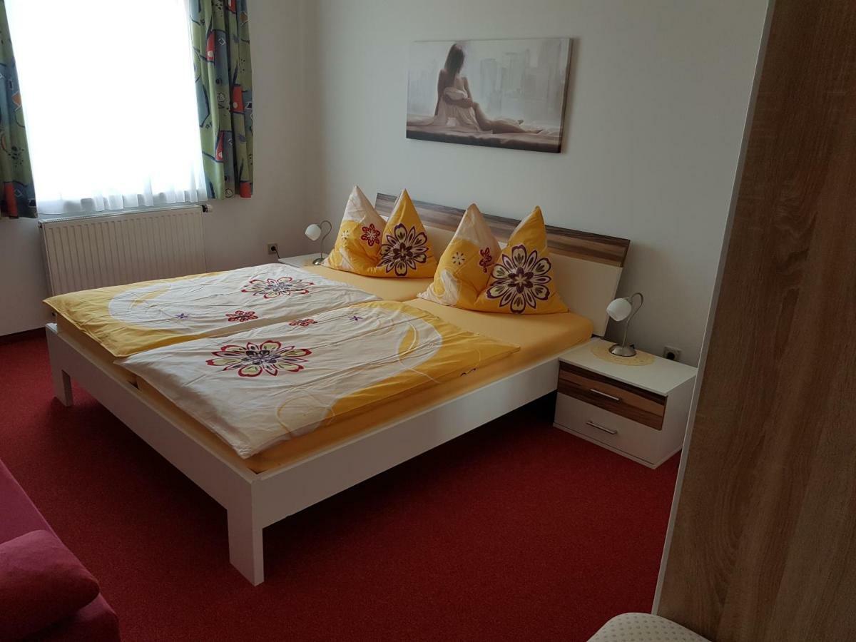 Pension Altmann Sankt Magdalena エクステリア 写真
